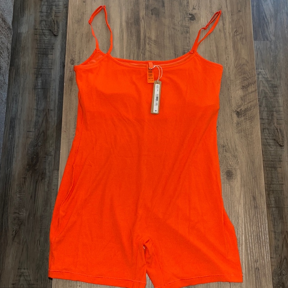 Skims Soft Lounge Scoop Onesie